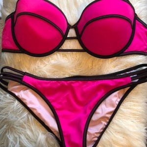 Victoria’s Secret bikini set